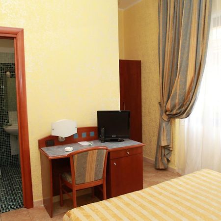 Hotel San Giuseppe - Cityhotel カタンザーロ エクステリア 写真