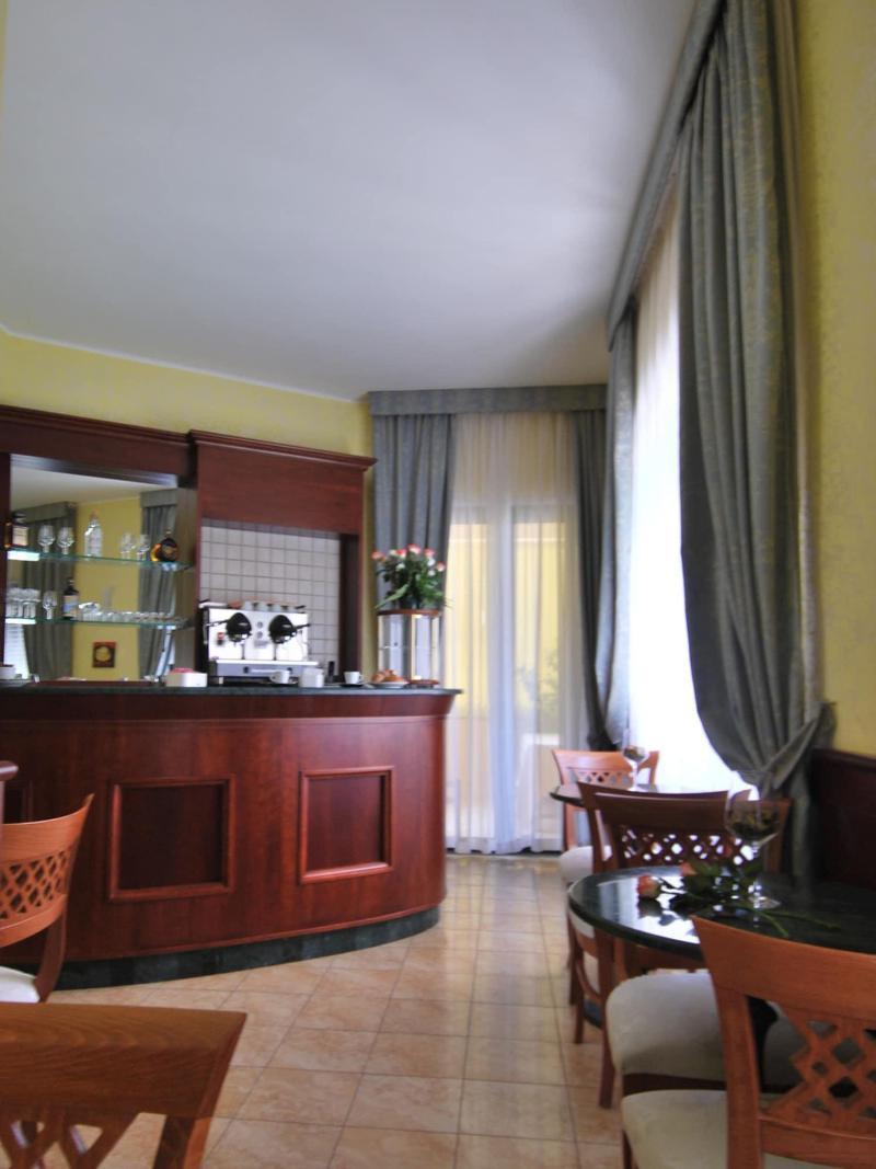 Hotel San Giuseppe - Cityhotel カタンザーロ エクステリア 写真