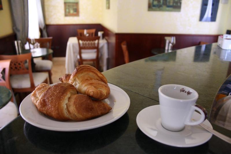 Hotel San Giuseppe - Cityhotel カタンザーロ エクステリア 写真