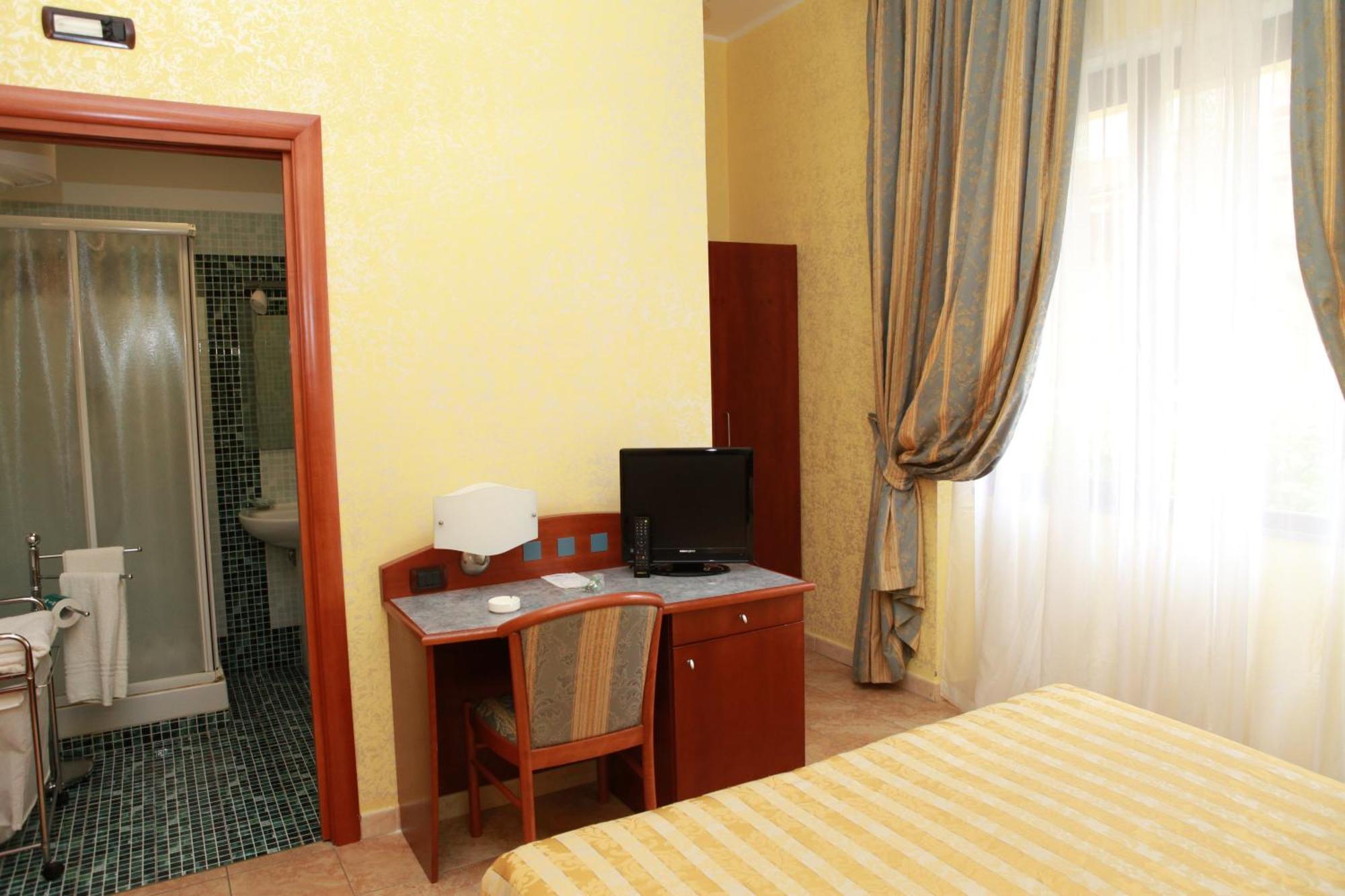 Hotel San Giuseppe - Cityhotel カタンザーロ エクステリア 写真