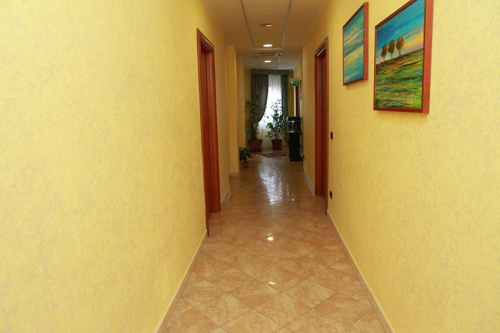 Hotel San Giuseppe - Cityhotel カタンザーロ エクステリア 写真