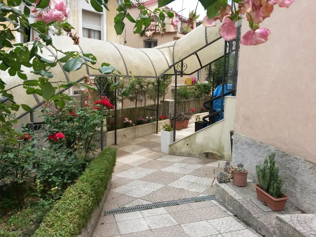 Hotel San Giuseppe - Cityhotel カタンザーロ エクステリア 写真