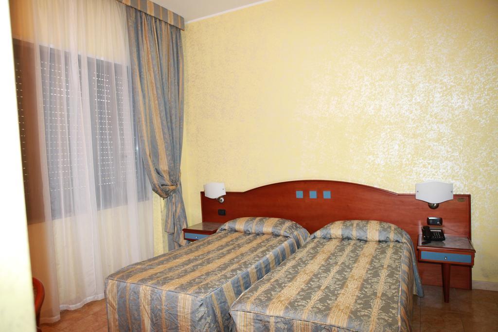 Hotel San Giuseppe - Cityhotel カタンザーロ 部屋 写真