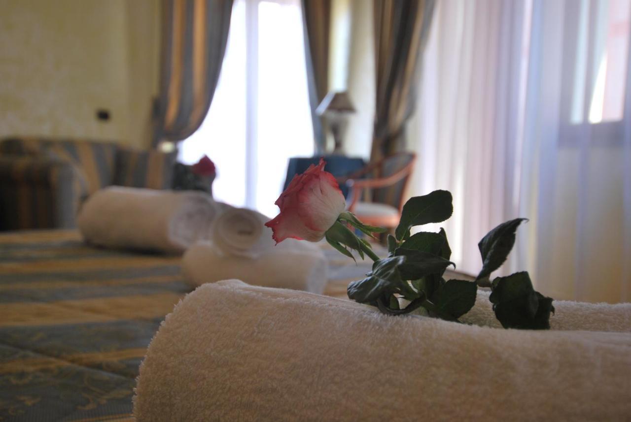 Hotel San Giuseppe - Cityhotel カタンザーロ エクステリア 写真